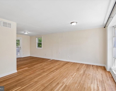 13012 Georgia Avenue - Photo Thumbnail 4