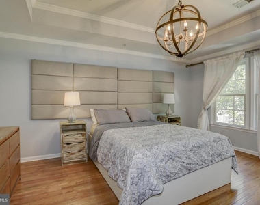 11906 Castlegate Court - Photo Thumbnail 22