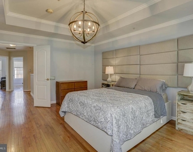 11906 Castlegate Court - Photo Thumbnail 24