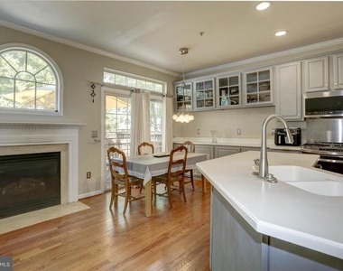 11906 Castlegate Court - Photo Thumbnail 11