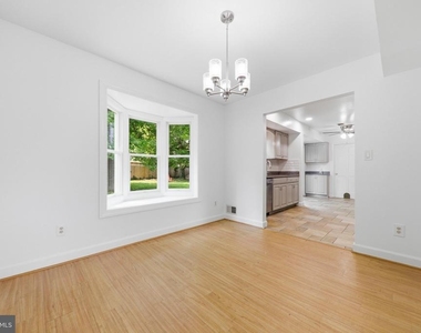 20104 Westerly Avenue - Photo Thumbnail 8