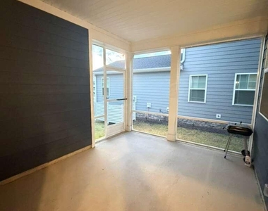 704 Longleaf Grv Lane - Photo Thumbnail 20