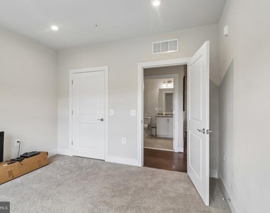3503 Bellflower Lane - Photo Thumbnail 32
