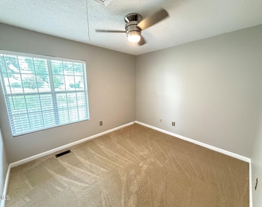 610 E Jones Avenue - Photo Thumbnail 16