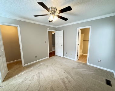 610 E Jones Avenue - Photo Thumbnail 10