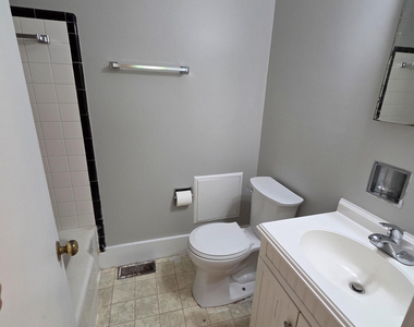 3428 Wade Avenue - Photo Thumbnail 7