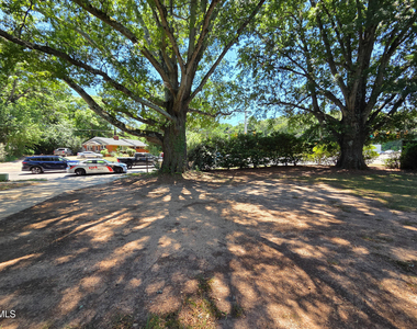 3428 Wade Avenue - Photo Thumbnail 2