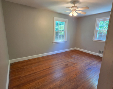 3428 Wade Avenue - Photo Thumbnail 5