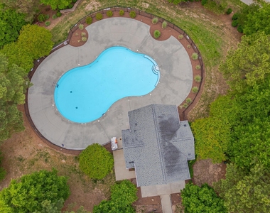 109 Dove Cottage Lane - Photo Thumbnail 15
