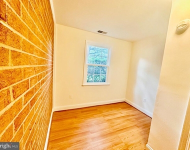 732 Quince Orchard Boulevard - Photo Thumbnail 9