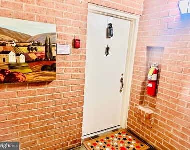 732 Quince Orchard Boulevard - Photo Thumbnail 4