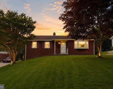 537 E Indian Spring Drive - Photo Thumbnail 1