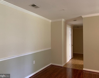 800 Amber Tree Court - Photo Thumbnail 9