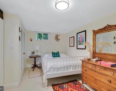 9504 Milstead Drive - Photo Thumbnail 13