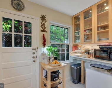 9504 Milstead Drive - Photo Thumbnail 16