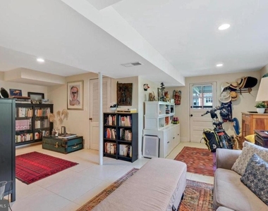 9504 Milstead Drive - Photo Thumbnail 7