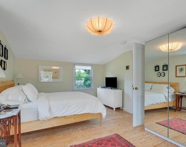 9504 Milstead Drive - Photo Thumbnail 9