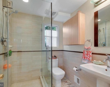 9504 Milstead Drive - Photo Thumbnail 14