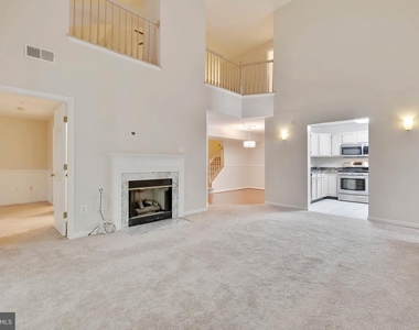 15305 Diamond Cove Terrace - Photo Thumbnail 7