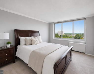 11801 Rockville Pike - Photo Thumbnail 17