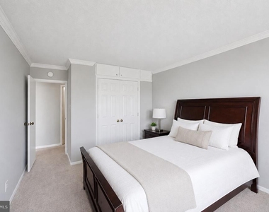 11801 Rockville Pike - Photo Thumbnail 16