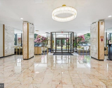 11801 Rockville Pike - Photo Thumbnail 21