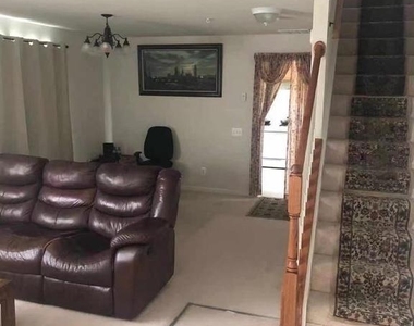 18621 Woodgate Place - Photo Thumbnail 2