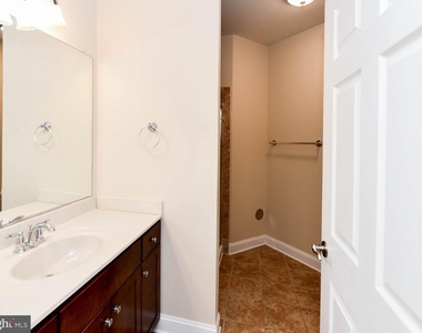 3910 Doc Berlin Drive - Photo Thumbnail 13
