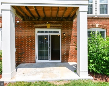 3910 Doc Berlin Drive - Photo Thumbnail 3