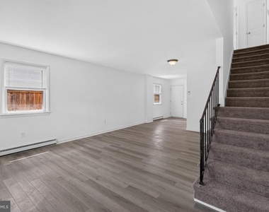 351 Calvert Street - Photo Thumbnail 3
