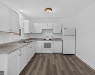 351 Calvert Street - Photo Thumbnail 5