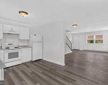 351 Calvert Street - Photo Thumbnail 4
