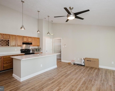 3100 Cardinal Way - Photo Thumbnail 8