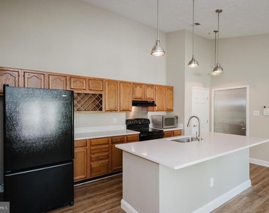 3100 Cardinal Way - Photo Thumbnail 7