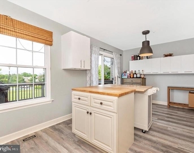 6338 Towncrest Court - Photo Thumbnail 14