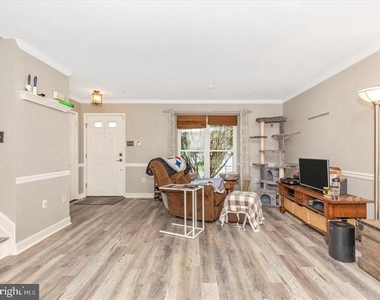 6338 Towncrest Court - Photo Thumbnail 3