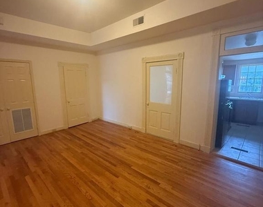 221 Market Street - Photo Thumbnail 8