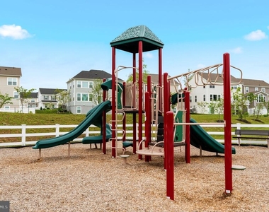 5616 Ludlow Place - Photo Thumbnail 51