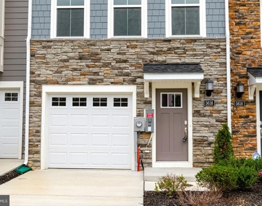 5616 Ludlow Place - Photo Thumbnail 2