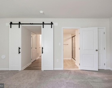 5616 Ludlow Place - Photo Thumbnail 9