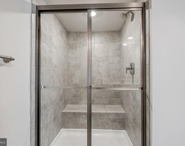 5616 Ludlow Place - Photo Thumbnail 12