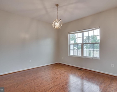 2895 Sedgemore Place - Photo Thumbnail 6