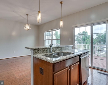 2895 Sedgemore Place - Photo Thumbnail 13