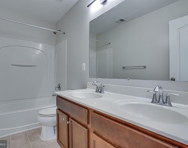 2895 Sedgemore Place - Photo Thumbnail 22