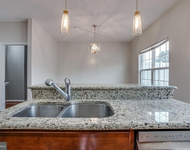 2895 Sedgemore Place - Photo Thumbnail 12