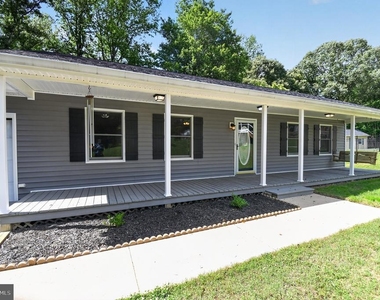 5118 Coach Court - Photo Thumbnail 2