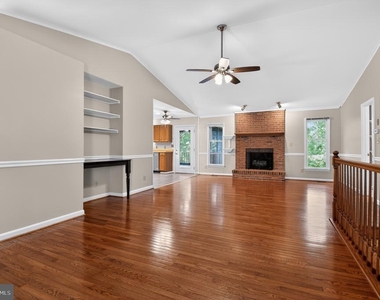 5118 Coach Court - Photo Thumbnail 3