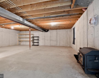5118 Coach Court - Photo Thumbnail 24