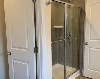 9208 Dayton Avenue - Photo Thumbnail 16