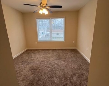 8925 Erie Avenue - Photo Thumbnail 18